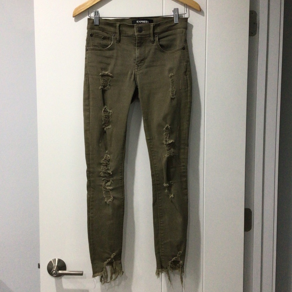 Express 2R green distressed jeans